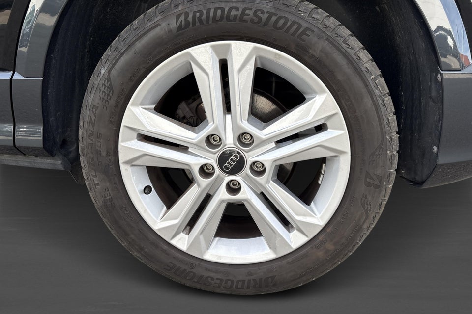 Audi Q2 35 TFSi Prestige S-tr. 5d