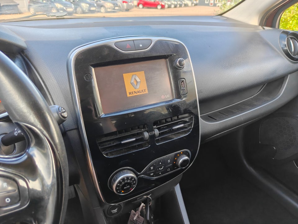 Renault Clio IV 0,9 TCe 90 Formula Edition Sport Tourer 5d