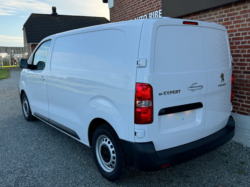 Peugeot e-Expert 75 L2 Plus Van