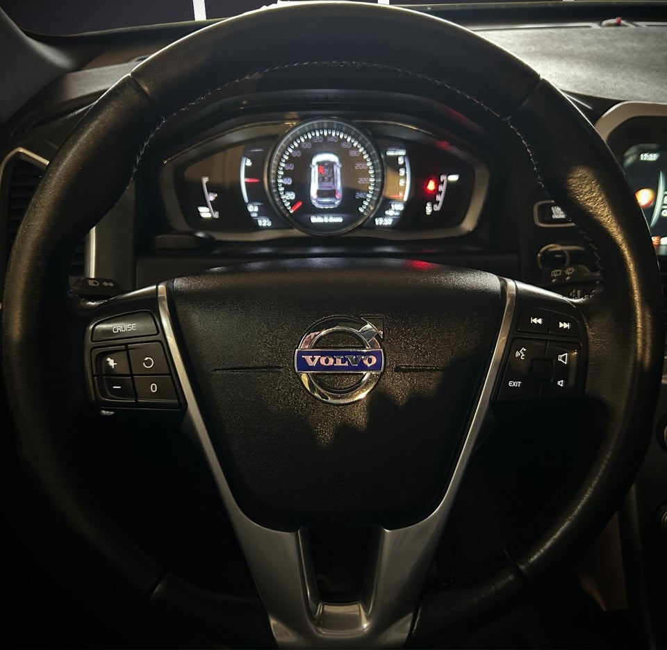 Volvo XC60 2,0 D4 190 Momentum aut. 5d