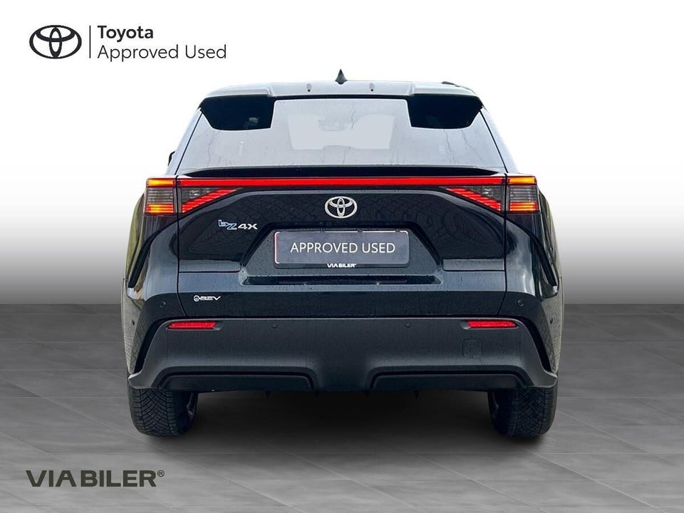 Toyota bZ4X Executive 5d