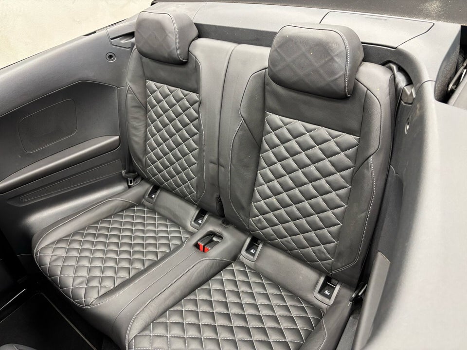 VW T-Roc 1,5 TSi 150 R-line Cabriolet DSG 2d