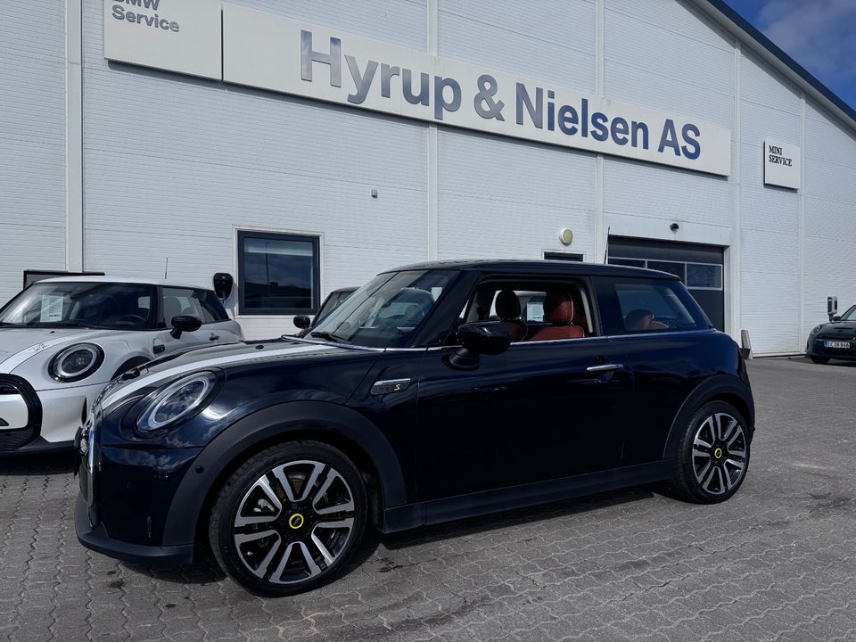 MINI Cooper SE Maximise 3d