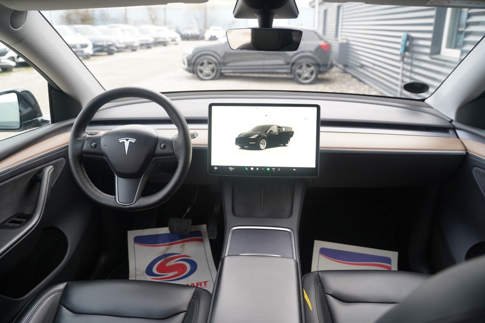 Tesla Model Y Long Range AWD 5d