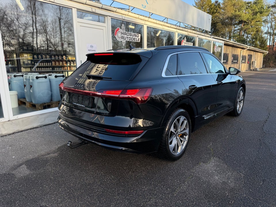 Audi e-tron 55 S-line quattro 5d