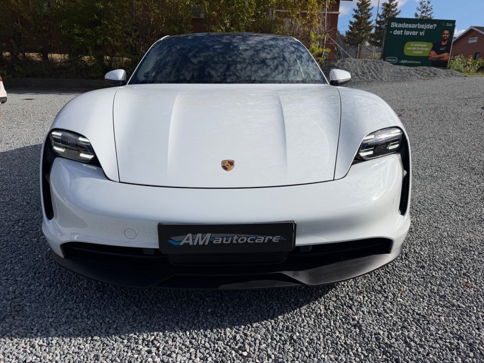 Porsche Taycan Performance+ 4d