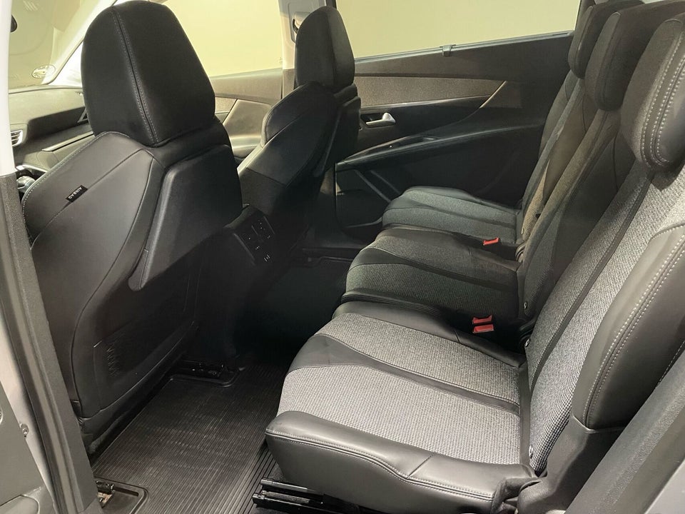 Peugeot 5008 1,2 e-THP 130 Allure 7prs 5d
