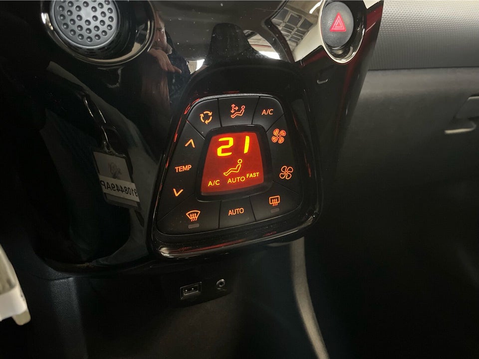 Peugeot 108 1,0 e-VTi 72 Allure+ 5d