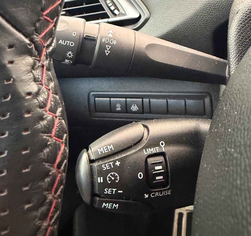 Peugeot 308 1,2 e-THP 130 GT Line SW EAT6 5d