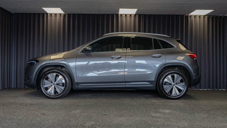 Mercedes EQA250 Progressive 5d