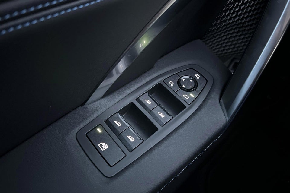 BMW iX1 eDrive20 M-Sport 5d