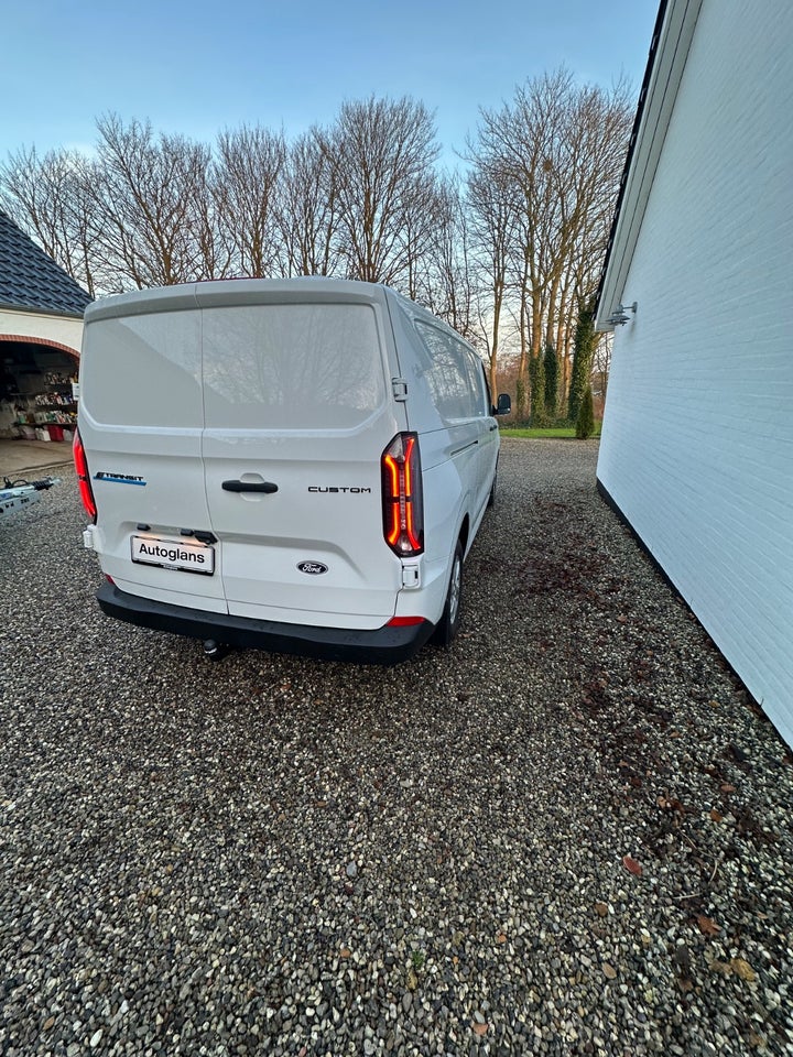 Ford E-Transit Custom 340L 64 Trend