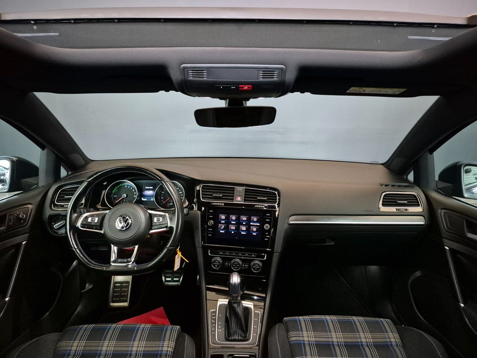VW Golf VII 1,4 GTE DSG 5d