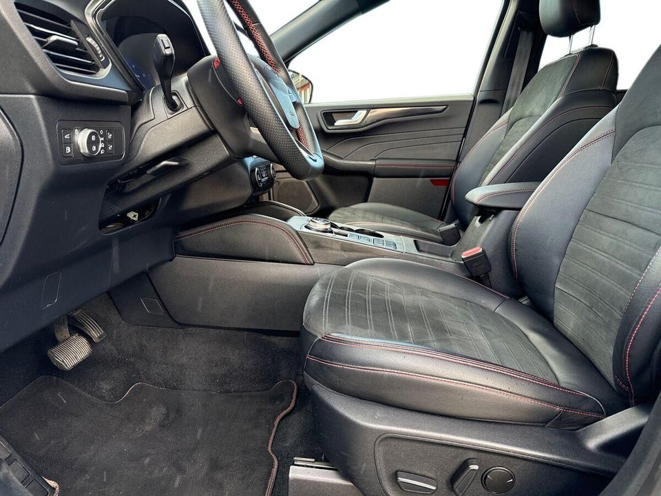 Ford Kuga 2,5 PHEV ST-Line X CVT 5d