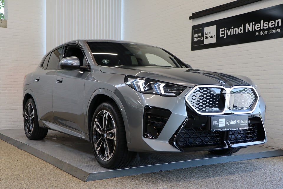 BMW iX2 eDrive20 M-Sport Premium 5d