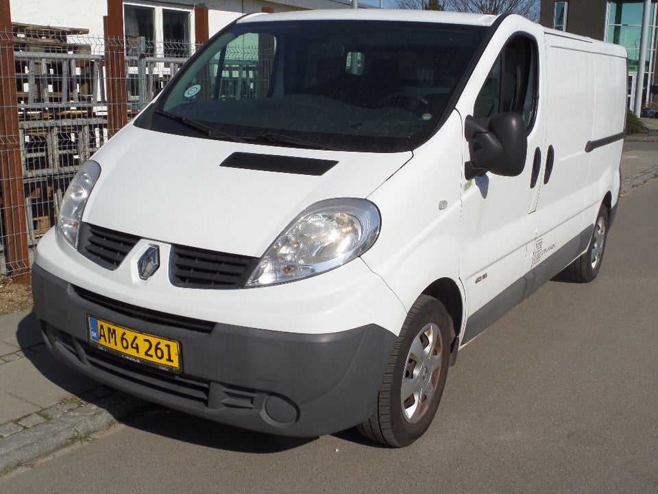 Renault Trafic T29 2,0 dCi 115 L1H1 4d