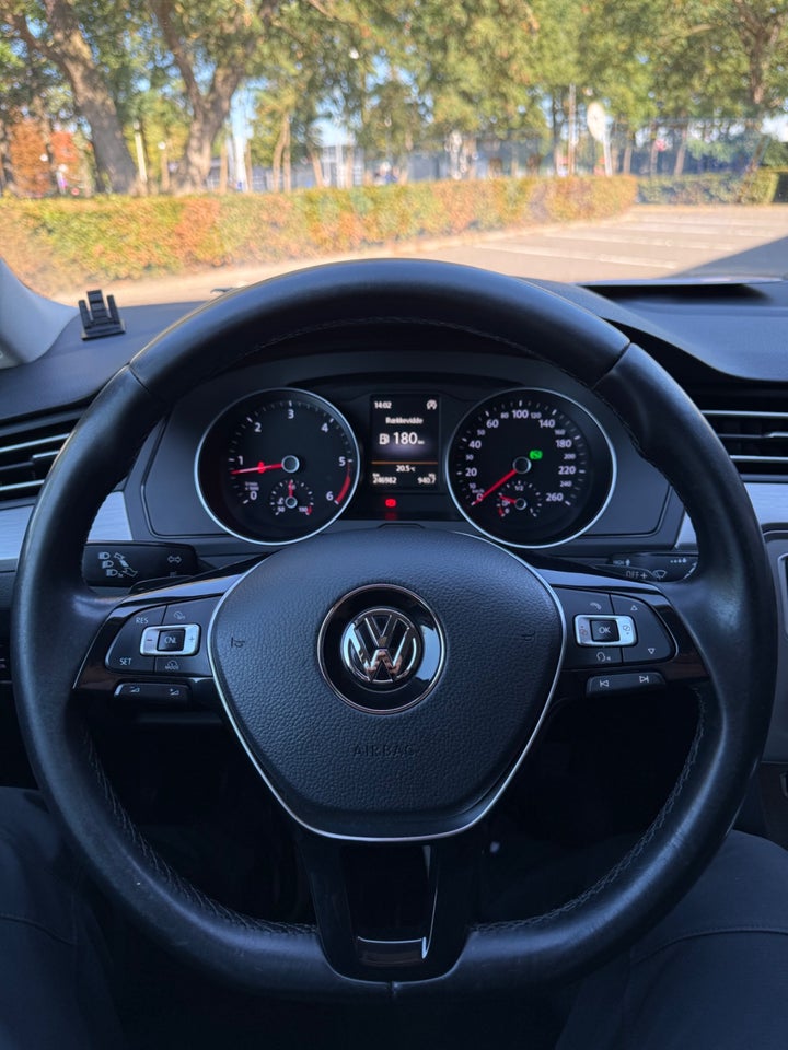 VW Passat 1,6 TDi 120 Comfortline Variant DSG 5d