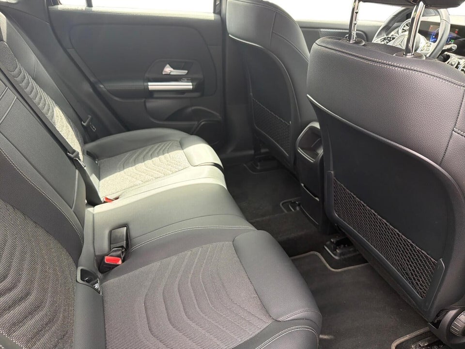 Mercedes EQA250+ Progressive 5d
