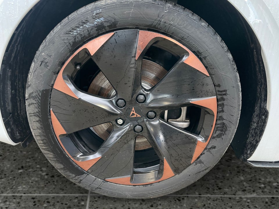 Cupra Born 58 e-Boost 5d