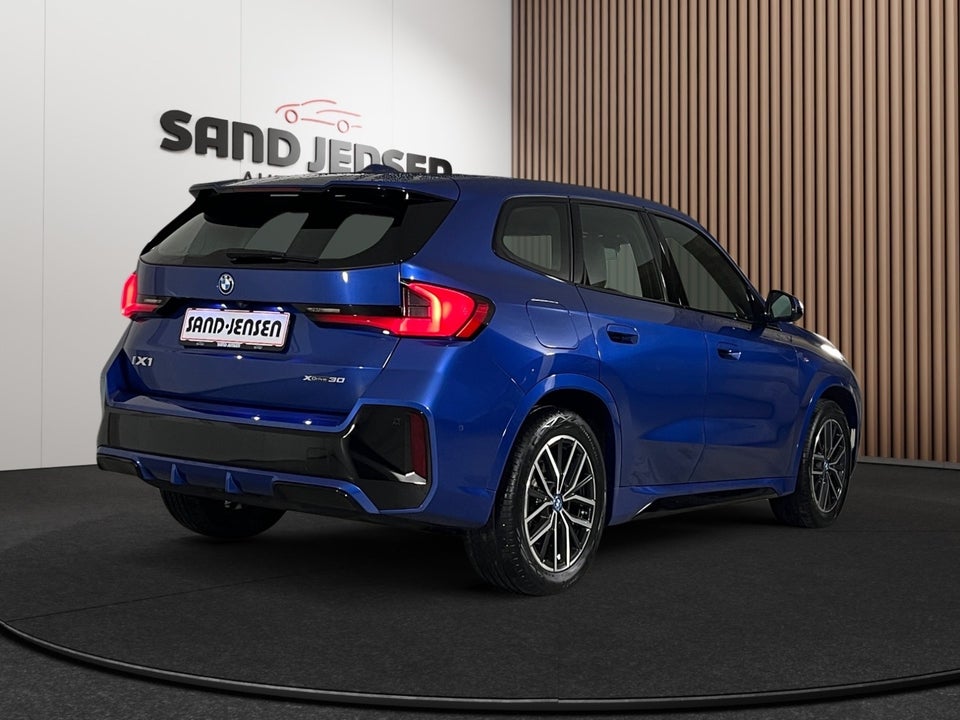 BMW iX1 xDrive30 M-Sport 5d