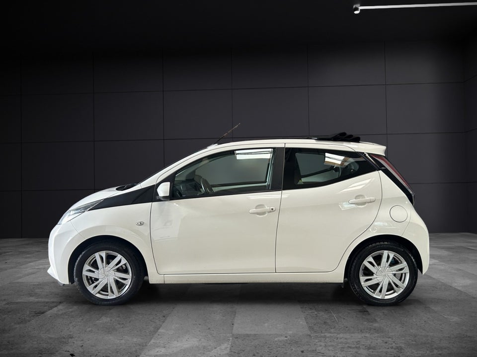 Toyota Aygo 1,0 VVT-i x-sky 5d