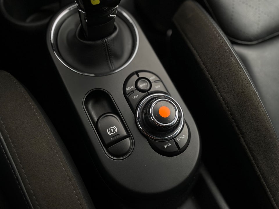 MINI Cooper SE Trim L 3d