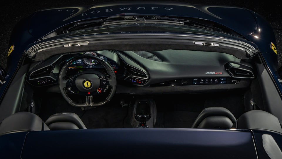 Ferrari 296 GTS 2,9 DCT 2d