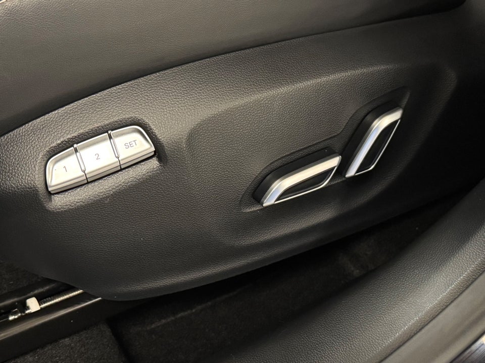 MG Marvel R Luxury 5d