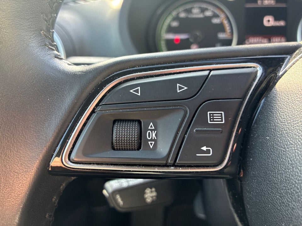 Audi A3 1,4 e-tron Sportback S-tr. 5d