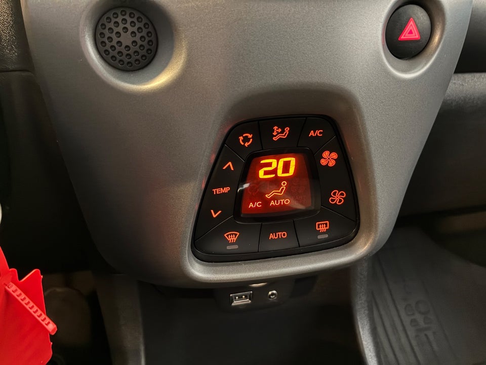 Toyota Aygo 1,0 VVT-i x-pression 5d
