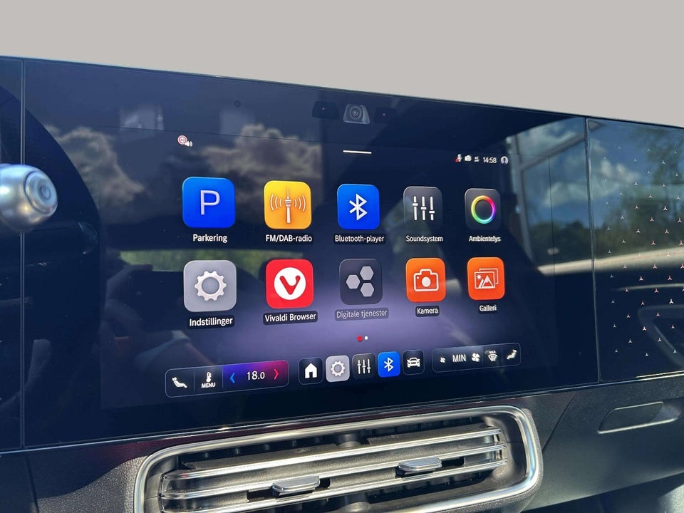 Mercedes CLA250+ EQ AMG Advance Plus 4d