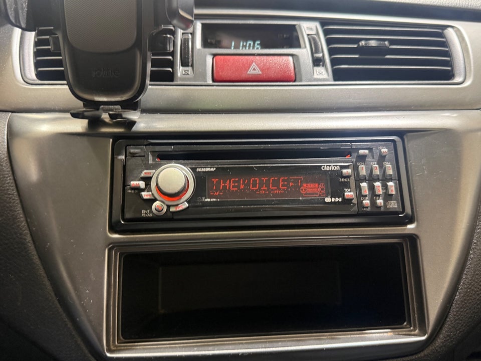 Mitsubishi Lancer 1,6 Invite stc. 5d