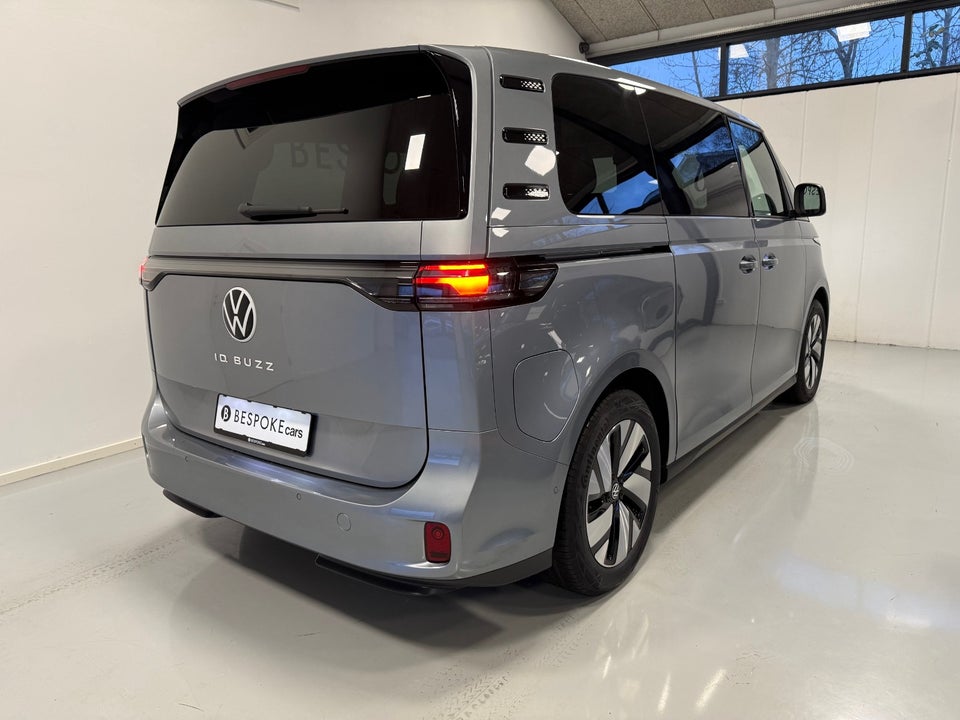 VW ID.Buzz 77 Pro SWB 5d