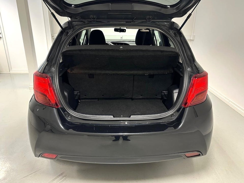 Toyota Yaris 1,0 VVT-i T1 5d