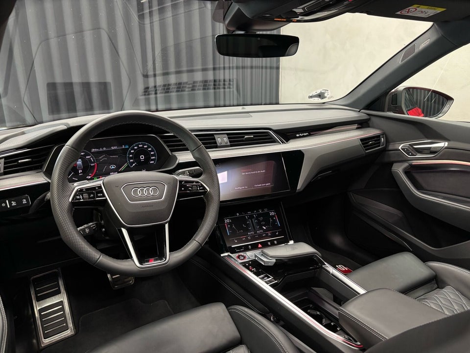 Audi SQ8 e-tron Sportback quattro 5d