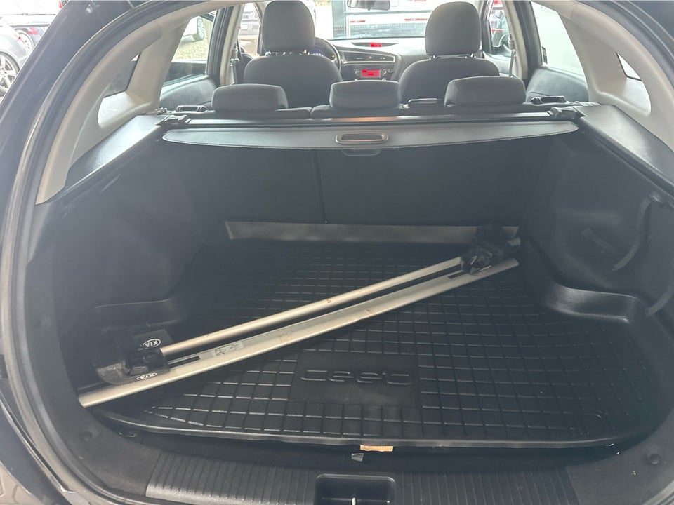 Kia Ceed 1,0 T-GDi Style+ Clim SW 5d