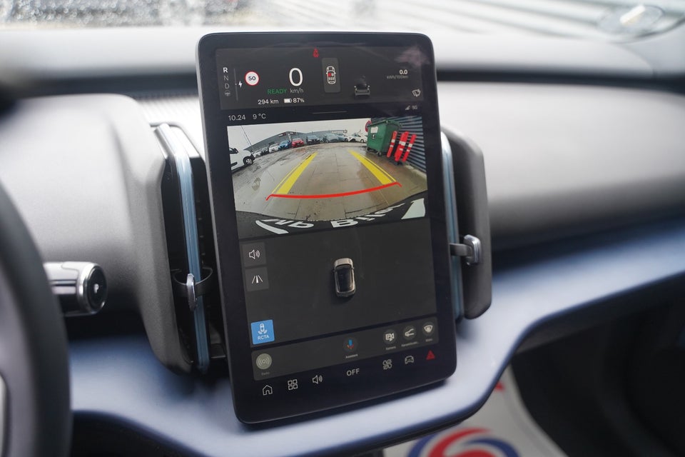 Volvo EX30 Twin Performance Plus 5d