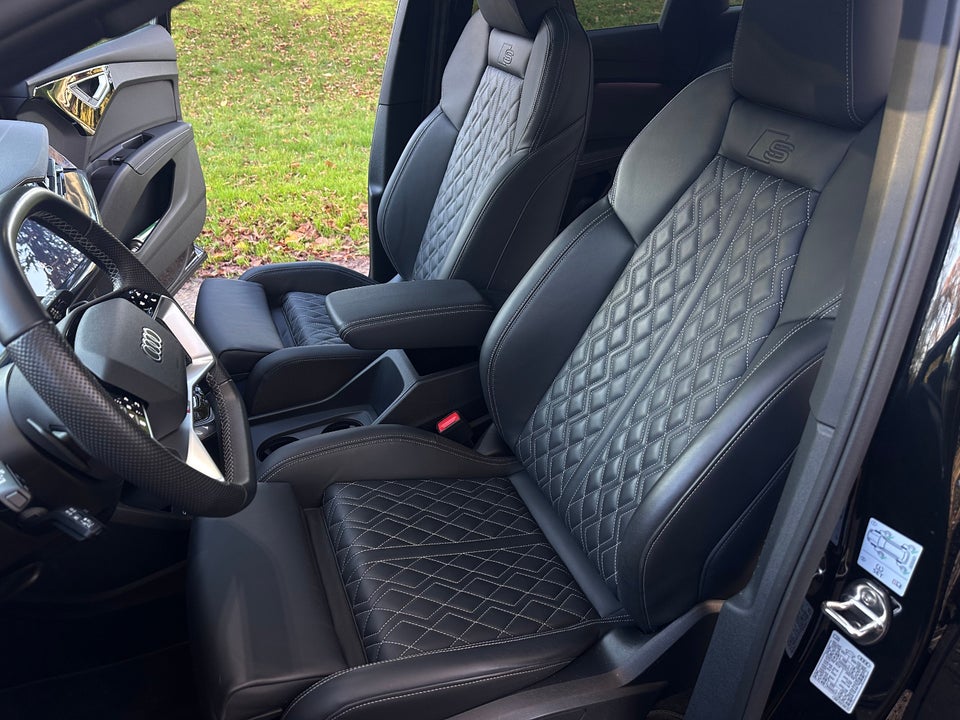 Audi Q4 e-tron 55 S-line quattro 5d