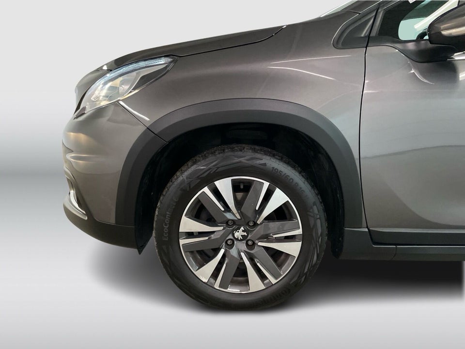 Peugeot 2008 1,2 e-THP 110 Selection Sky 5d