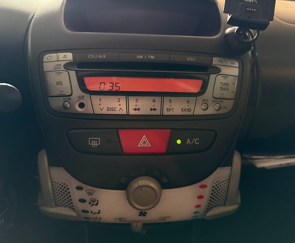 Peugeot 107 1,0 Active 5d