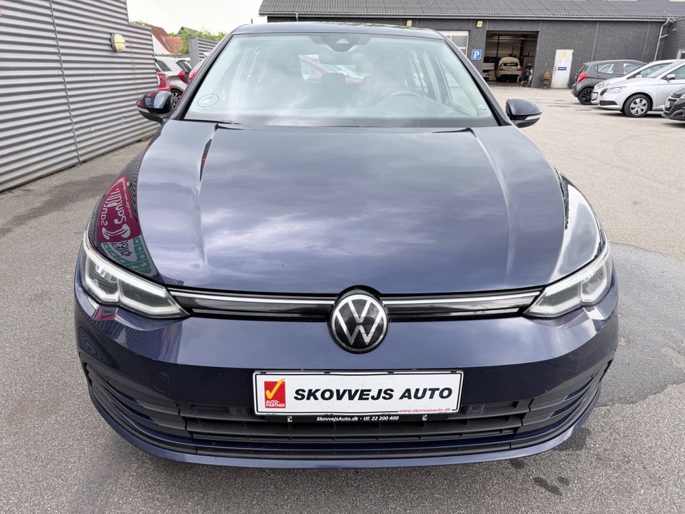 VW Golf VIII 2,0 TDi 115 Life DSG 5d
