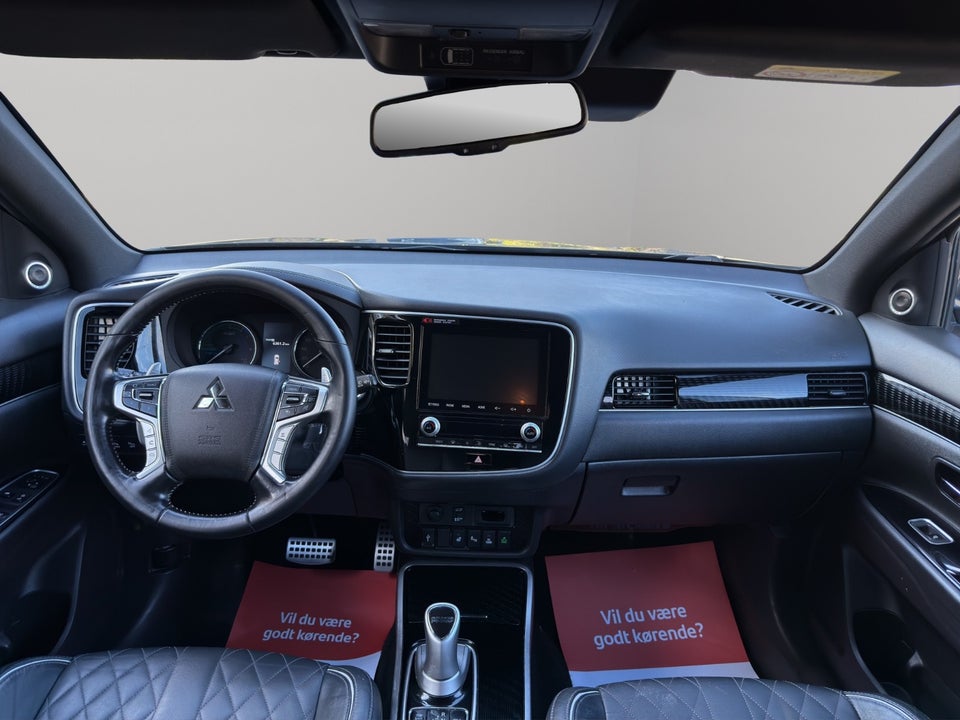Mitsubishi Outlander 2,4 PHEV Instyle CVT 4WD 5d
