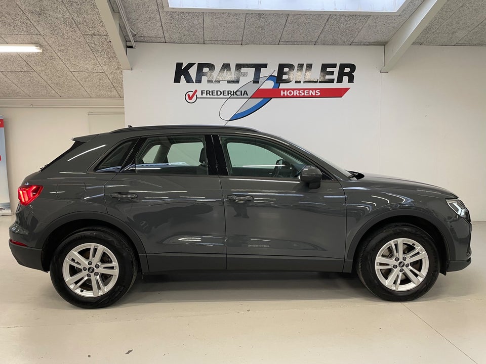 Audi Q3 45 TFSi e Attitude plus S-tr. 5d