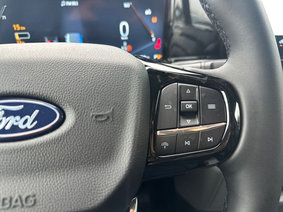 Ford E-Transit Custom 340L 64 Sport