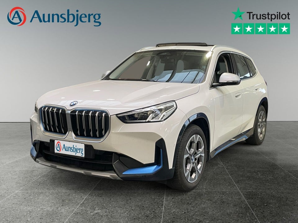 BMW iX1 xDrive30 X-Line 5d
