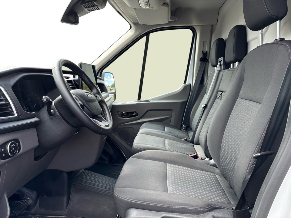 Ford E-Transit 350 L2 Van 68 Trend H2 RWD