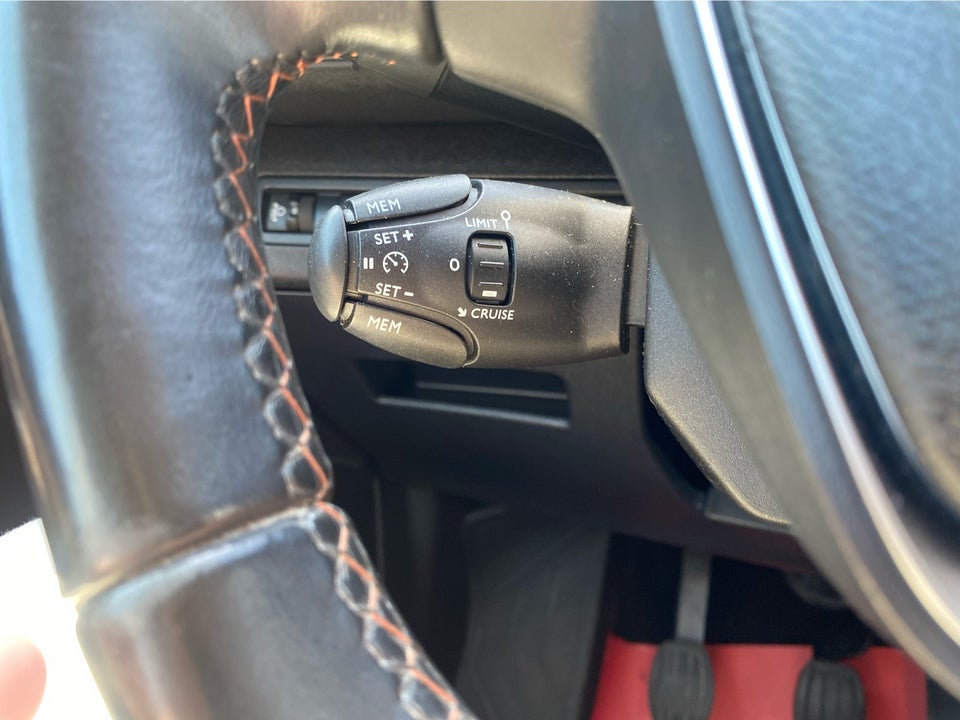 Peugeot 3008 1,2 e-THP 130 Active 5d