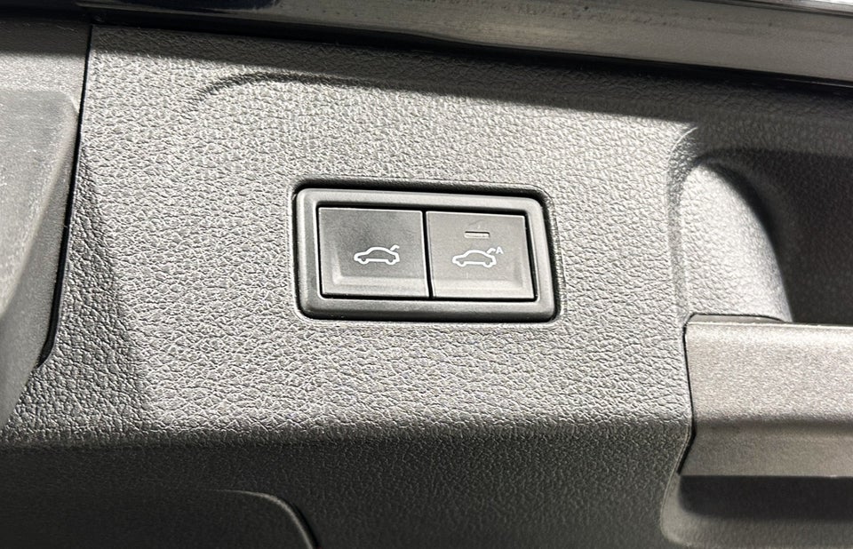 VW Passat 1,5 TSi 150 Elegance+ Variant DSG 5d
