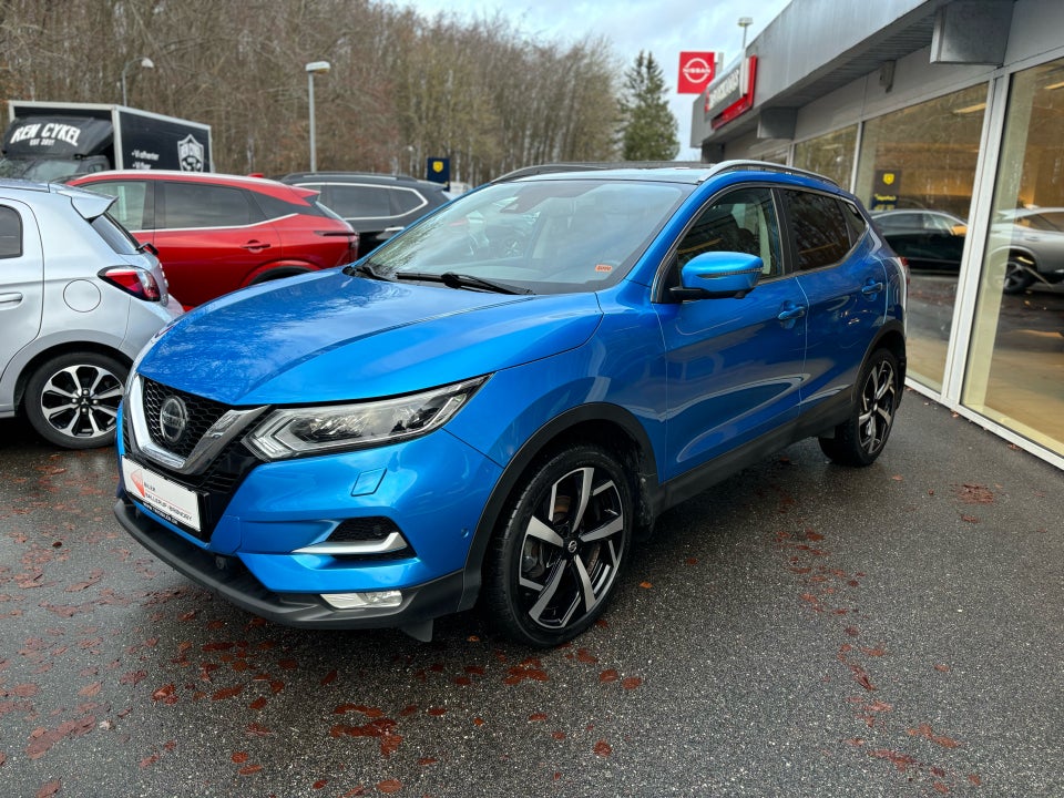 Nissan Qashqai 1,3 Dig-T 160 Tekna 5d