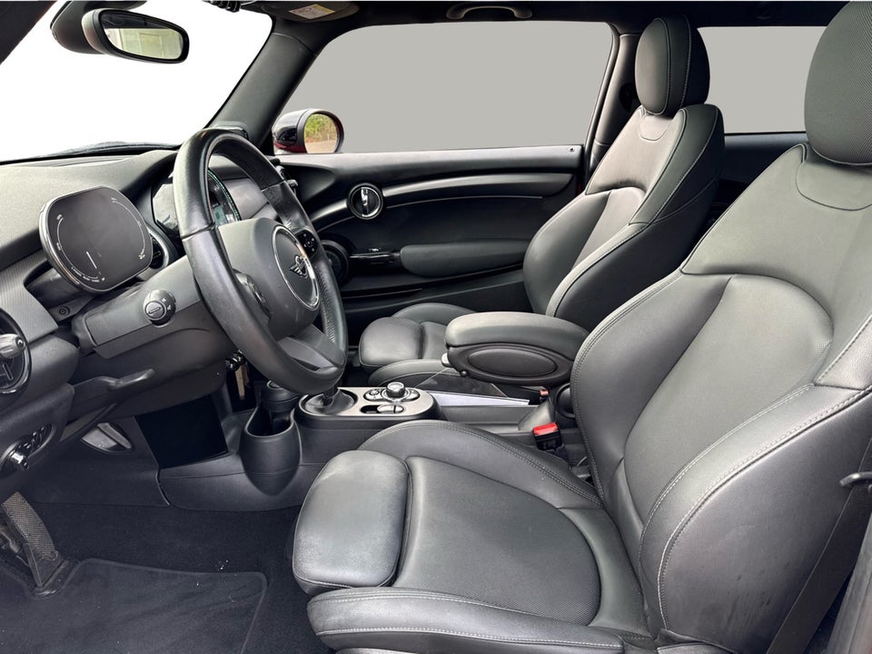 MINI Cooper SE Classic Trim 3d